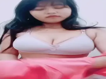 Aksi Colmek Manja ABG Cantik Di Atas Ranjang