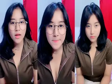 Bokep Indo Gadis Kacamata Imut Live Sange